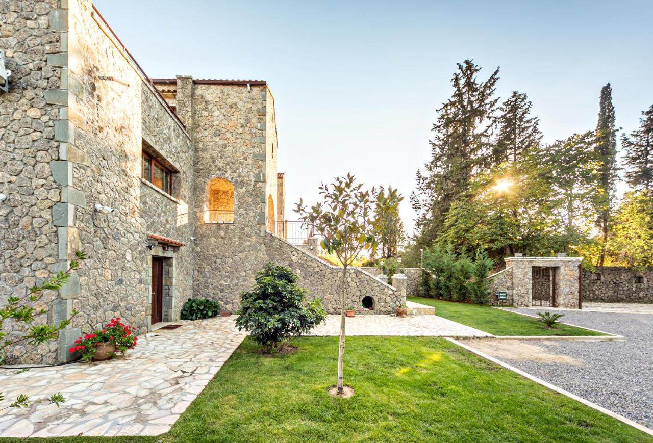 Filia Stone Villa Gouvia Dış mekan fotoğraf